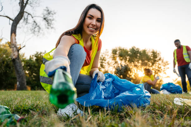 Best Construction Debris Removal  in Walled Lake, MI
